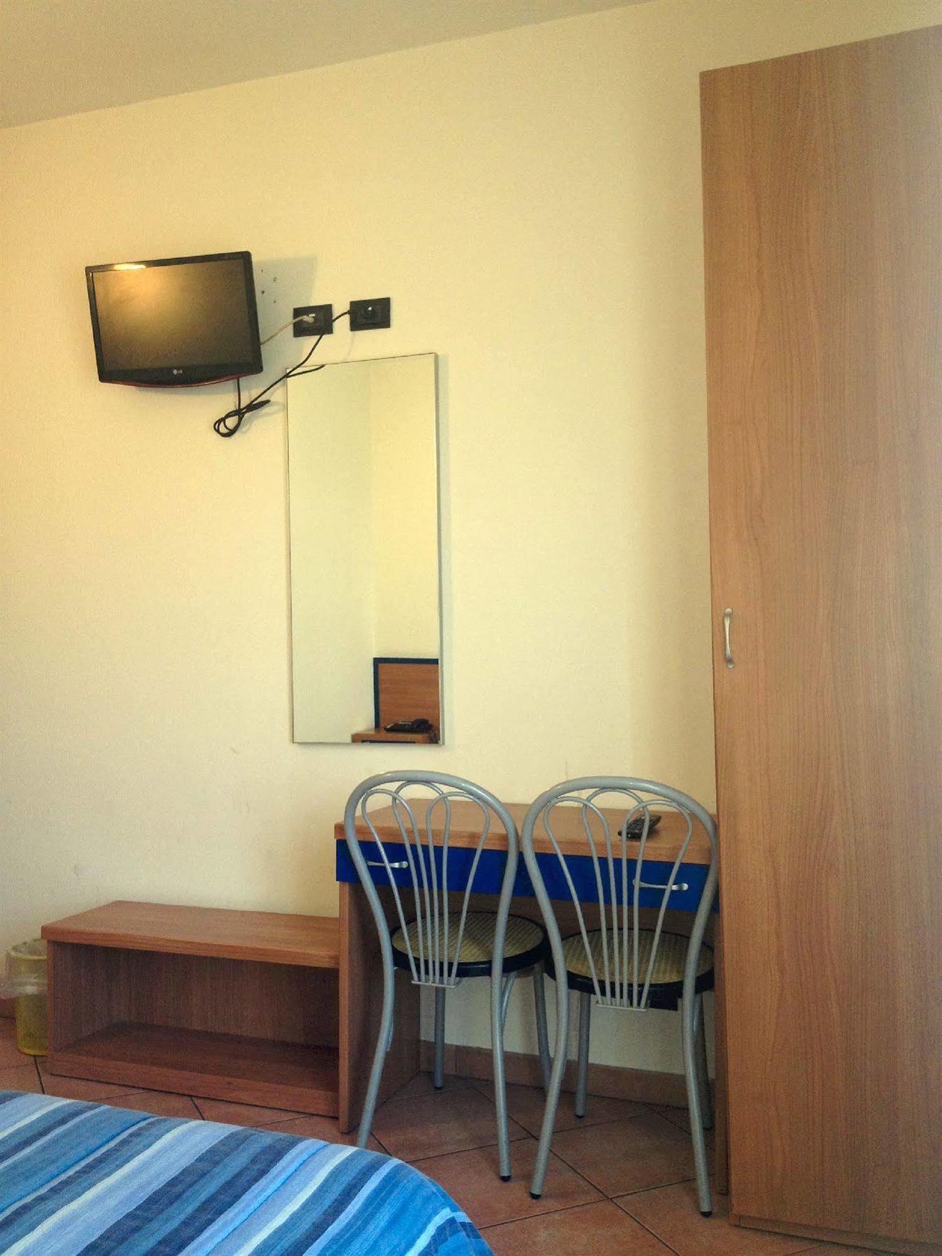 Hotel Iride Stazione Lambrate Citta Studi Милан Экстерьер фото